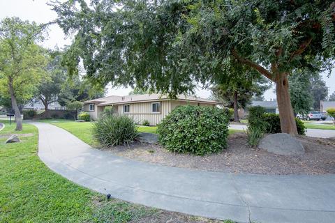 203 E Gannon Dr, Tulare, CA 93274 photo 3