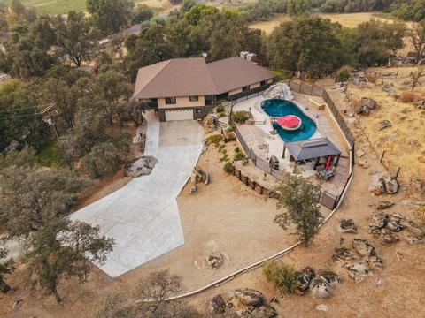 33905 Globe Dr, Springville, CA 93265 photo 3