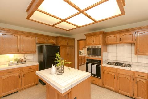 2520 E Harvard Ct, Visalia, CA 93292 photo 15