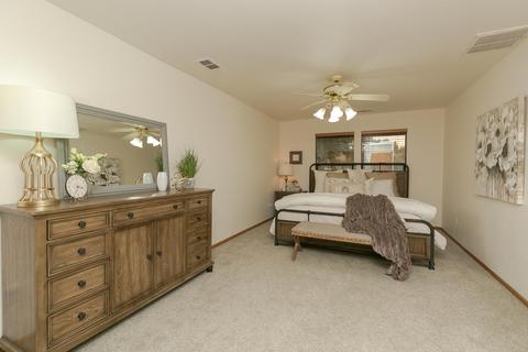 2520 E Harvard Ct, Visalia, CA 93292 photo 22