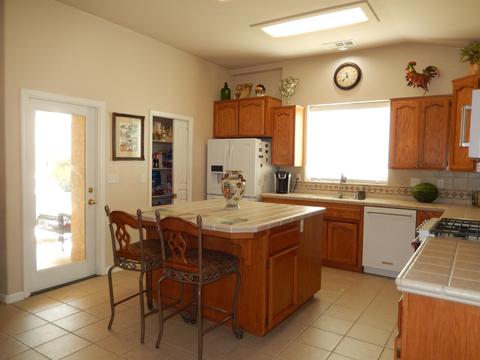 1227 E Copper Ct, Visalia, CA 93292 photo 6