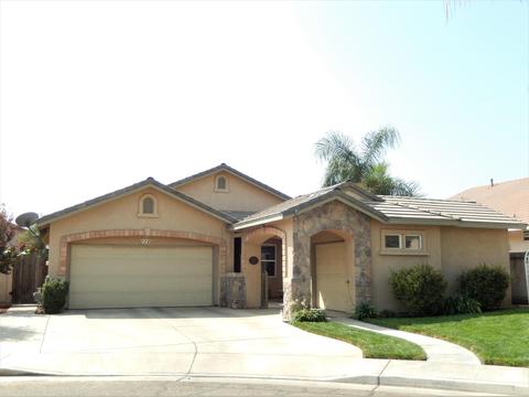 1227 E Copper Ct, Visalia, CA 93292 photo 1