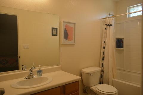 314 S Sol Ct, Visalia, CA 93292 photo 14
