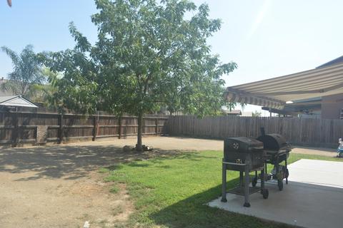 314 S Sol Ct, Visalia, CA 93292 photo 18