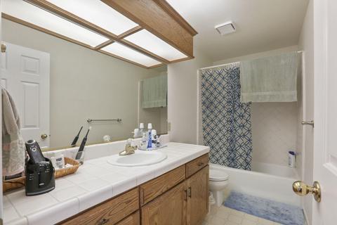 536 E Ferguson Ct, Visalia, CA 93292 photo 15