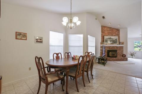 536 E Ferguson Ct, Visalia, CA 93292 photo 8
