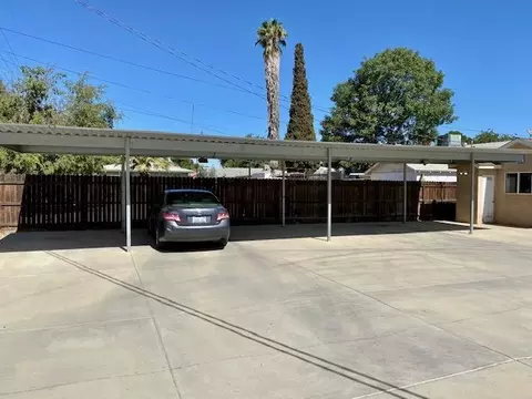 406 Baker St, Coalinga, CA 93210 photo 17