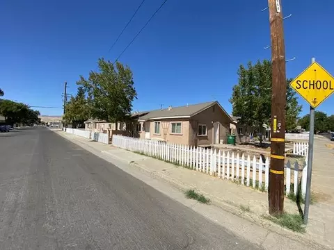 406 Baker St, Coalinga, CA 93210 photo 13