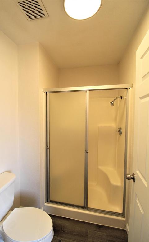 413 E Oakridge Ct, Visalia, CA 93291 photo 17