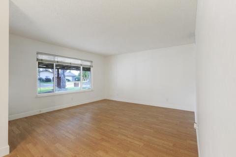 3532 W Iris Ave, Visalia, CA 93277 photo 5