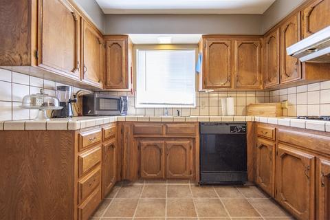 695 E Ann Dr, Reedley, CA 93654 photo 14