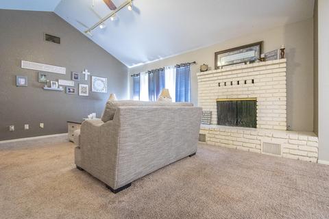 695 E Ann Dr, Reedley, CA 93654 photo 9
