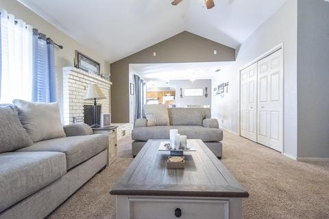 695 E Ann Dr, Reedley, CA 93654 photo 7