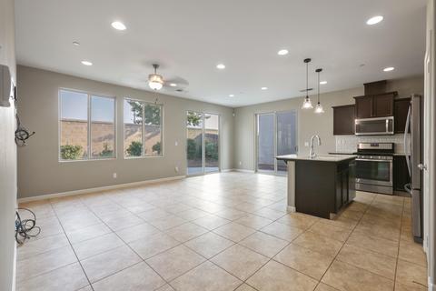 3061 Glacier Ln, Clovis, CA 93619 photo 17