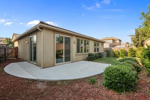3061 Glacier Ln, Clovis, CA 93619 photo 25