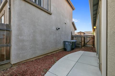 3061 Glacier Ln, Clovis, CA 93619 photo 26