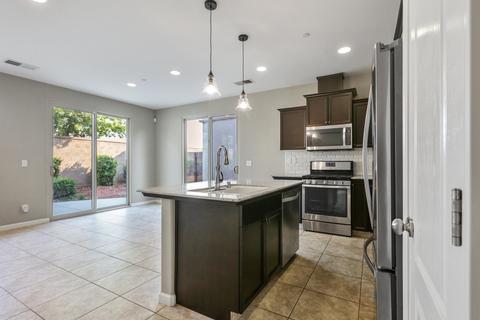 3061 Glacier Ln, Clovis, CA 93619 photo 22