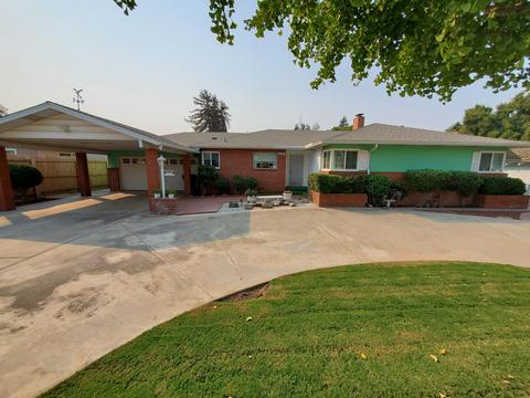 203 E Prosperity Ave, Tulare, CA 93274 photo 1