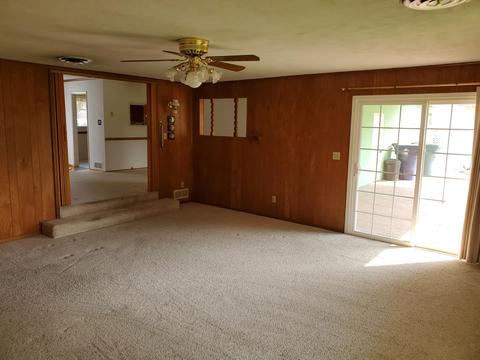 203 E Prosperity Ave, Tulare, CA 93274 photo 17