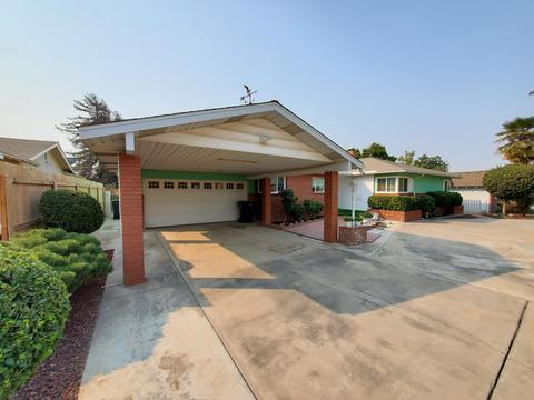203 E Prosperity Ave, Tulare, CA 93274 photo 5