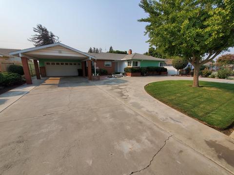203 E Prosperity Ave, Tulare, CA 93274 photo 4