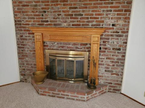 203 E Prosperity Ave, Tulare, CA 93274 photo 15