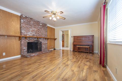 244 W Beech Ave, Visalia, CA 93277 photo 8