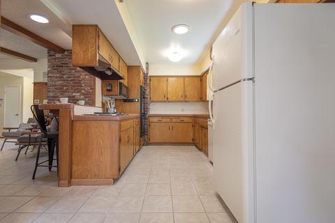 244 W Beech Ave, Visalia, CA 93277 photo 20