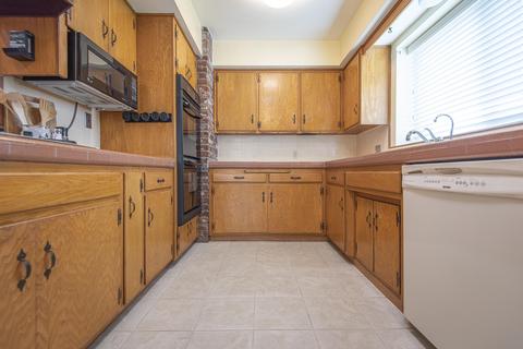 244 W Beech Ave, Visalia, CA 93277 photo 21