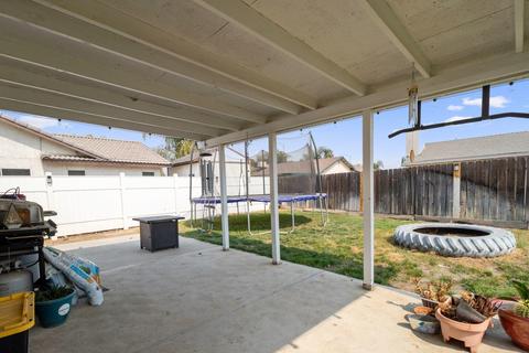 762 Valencia Ave, Lemoore, CA 93245 photo 19