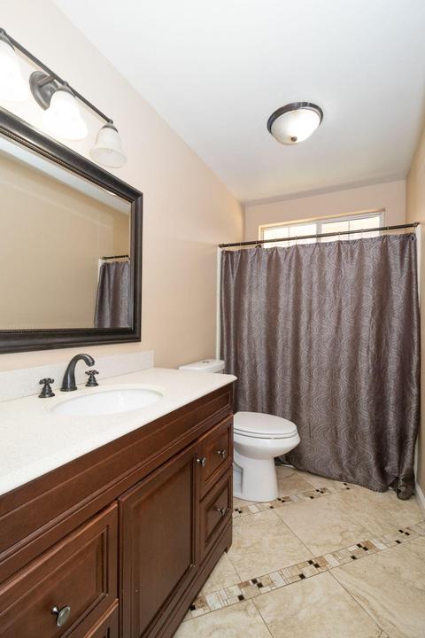 762 Valencia Ave, Lemoore, CA 93245 photo 16