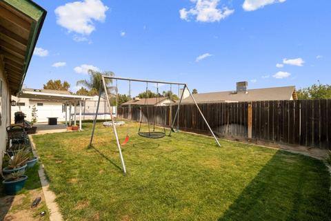762 Valencia Ave, Lemoore, CA 93245 photo 24