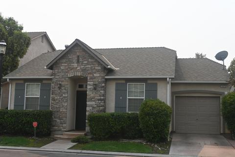 1676 Glen Dunbar Ln, Clovis, CA 93619 photo 2