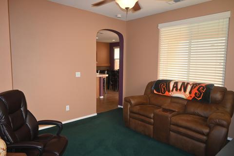 1676 Glen Dunbar Ln, Clovis, CA 93619 photo 10