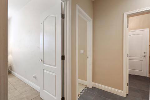 3420 E Feemster Ave, Visalia, CA 93292 photo 18