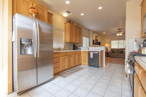 3746 E Stapp Ct, Visalia, CA 93292 photo 6
