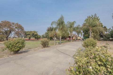 3036 E Tulare Ave, Tulare, CA 93274 photo 4