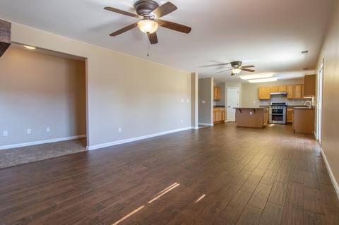 2601 E Parkview Ave, Visalia, CA 93292 photo 15