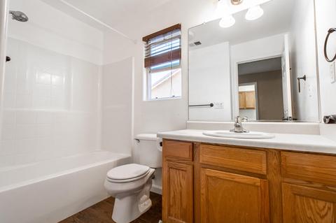 2601 E Parkview Ave, Visalia, CA 93292 photo 29