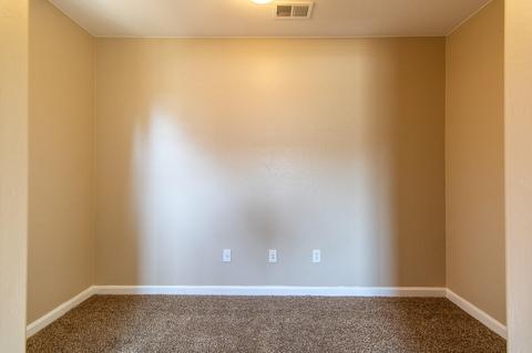 2601 E Parkview Ave, Visalia, CA 93292 photo 16