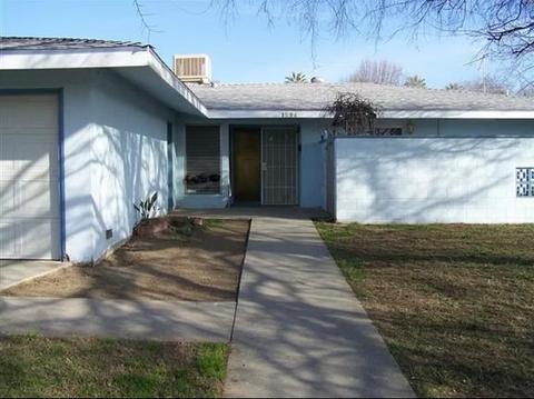 1394 Antelope Dr, Lemoore, CA 93245 photo 2