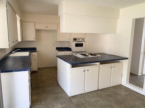1394 Antelope Dr, Lemoore, CA 93245 photo 7