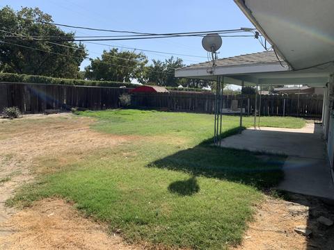 1394 Antelope Dr, Lemoore, CA 93245 photo 18