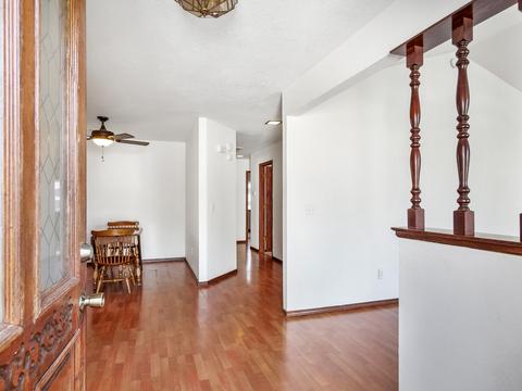 539 E Vine Ct, Visalia, CA 93292 photo 3