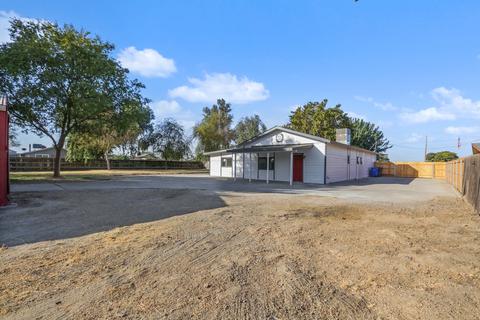664 Vine St, Lemoore, CA 93245 photo 29