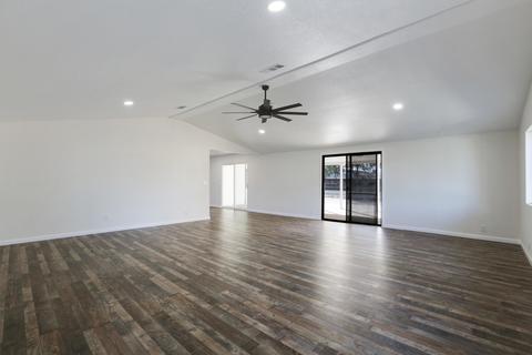 664 Vine St, Lemoore, CA 93245 photo 10