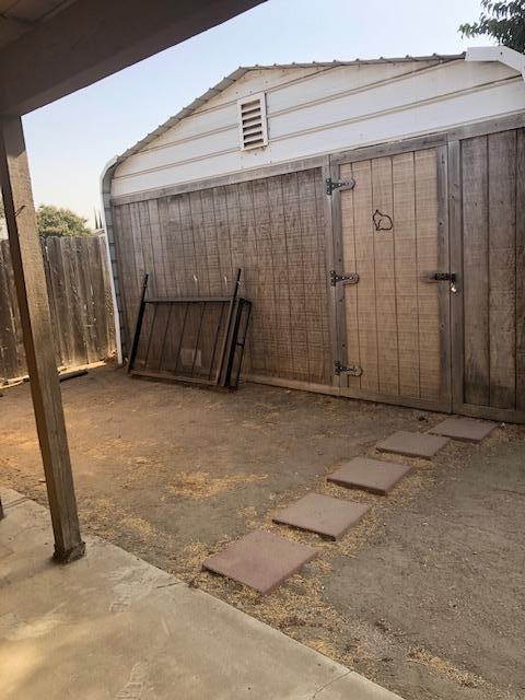 1355 E Levin Ave, Tulare, CA 93274 photo 5