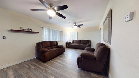 18433 Kent Ave, Lemoore, CA 93245 photo 2