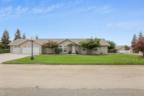6701 E Huntsman Ave, Selma, CA 93662 photo 1