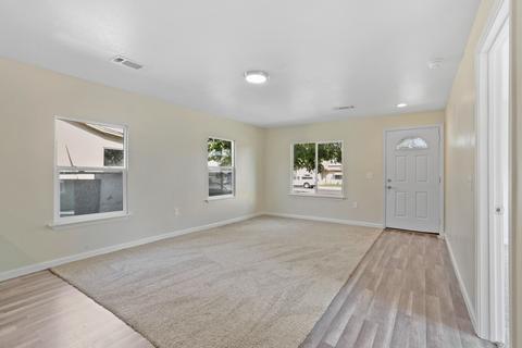 348 S I St, Exeter, CA 93221 photo 8